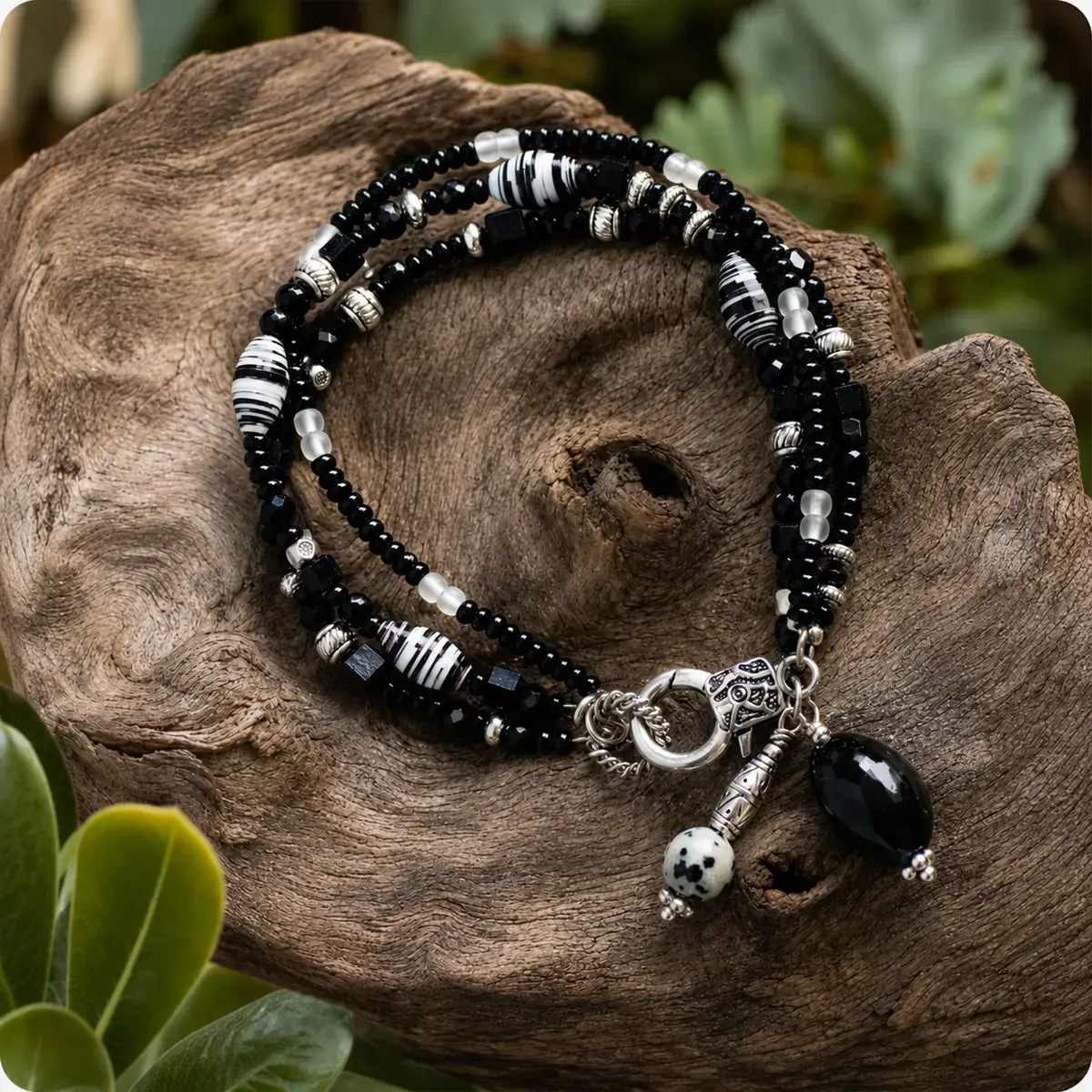 Bracelet 3 Strand Black And White